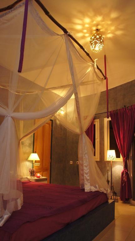Hotel Le Clos Des Papillons Saly Portudal Bagian luar foto