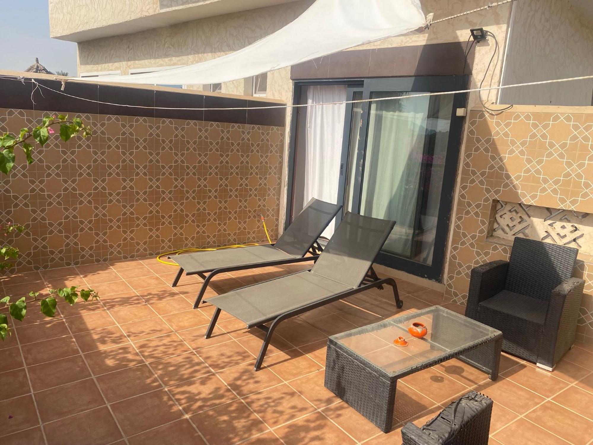 Hotel Le Clos Des Papillons Saly Portudal Bagian luar foto