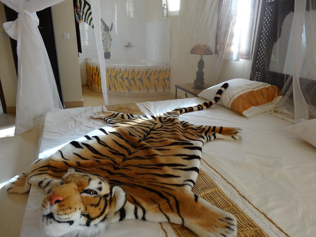 Hotel Le Clos Des Papillons Saly Portudal Ruang foto