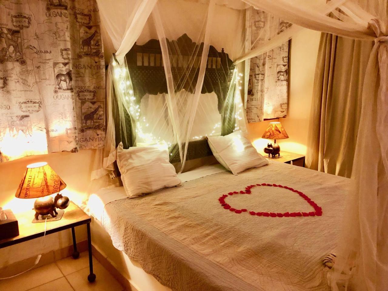Hotel Le Clos Des Papillons Saly Portudal Bagian luar foto