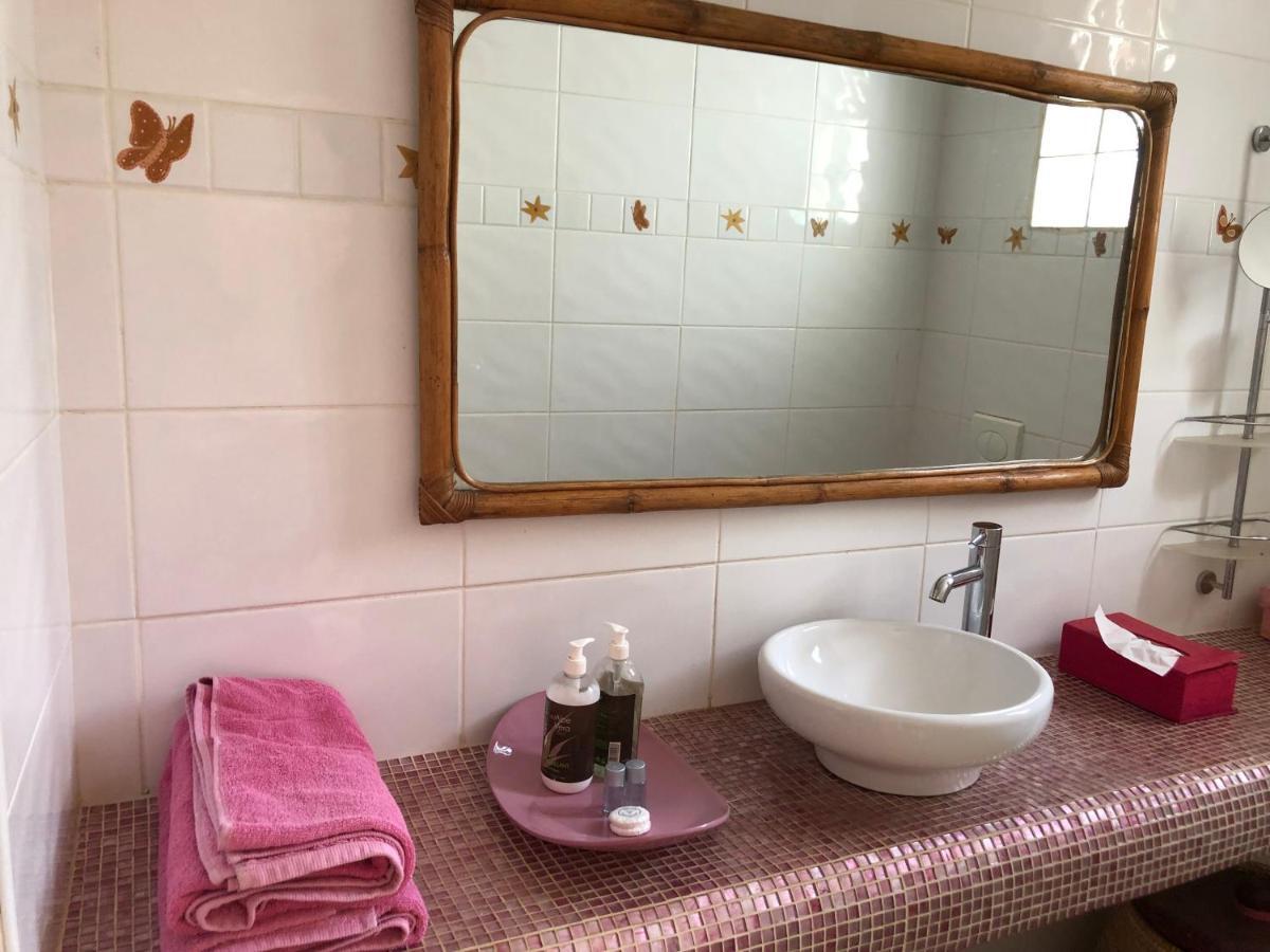Hotel Le Clos Des Papillons Saly Portudal Bagian luar foto